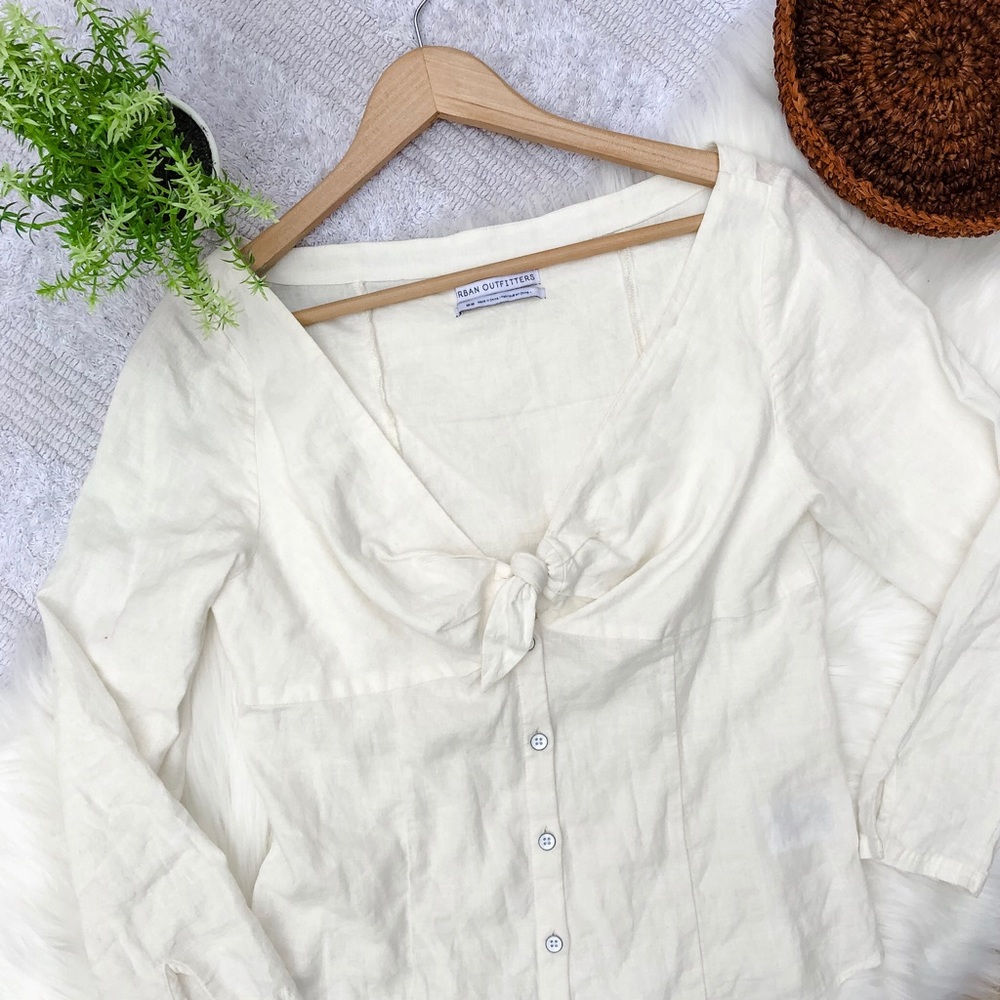 βSOLD β Urban Outfitters Madix Front Tie Top - Picture 3 of 6